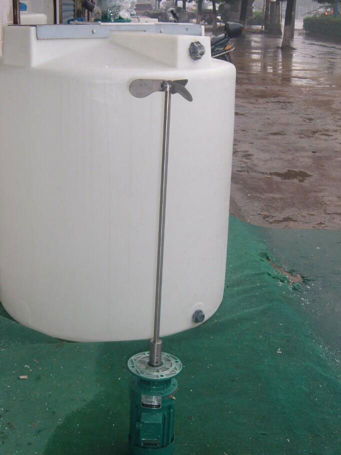 PE桶一体化加药装置