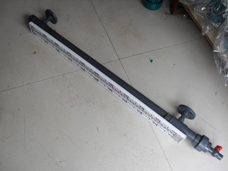 磁性翻板液位计